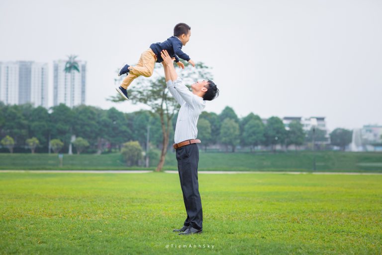 Những Địa Điểm Chụp Ảnh Gia Đình Đẹp Nhất Hà Nội